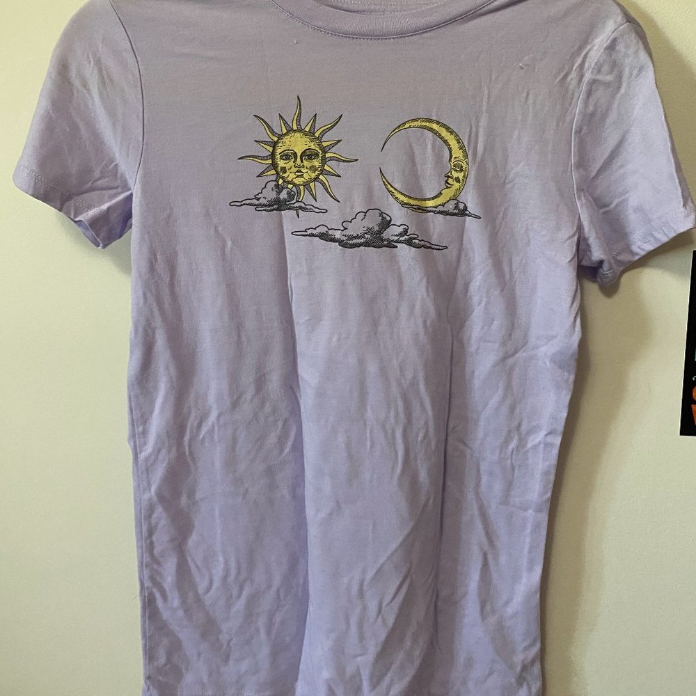 Graphic tee